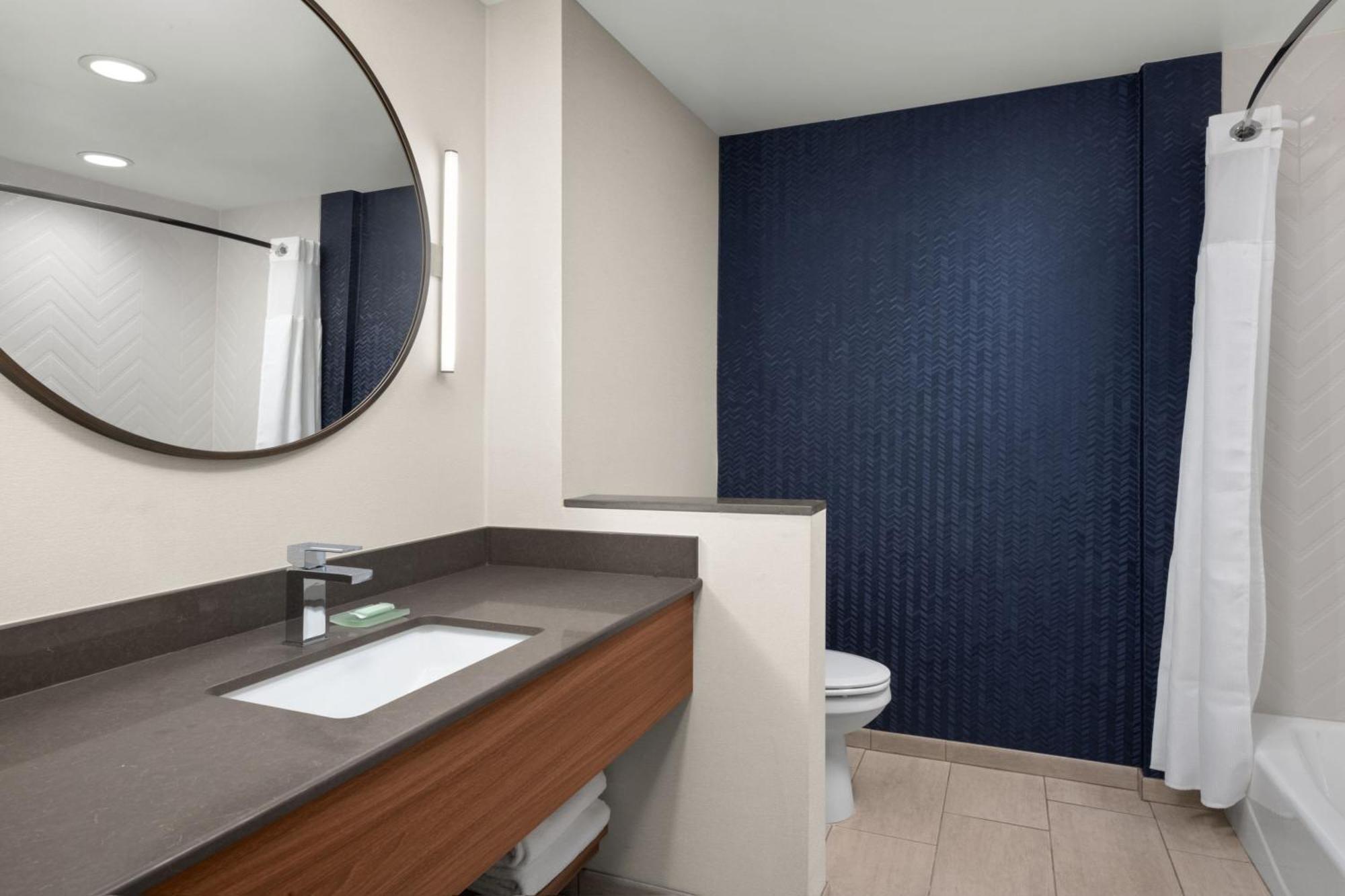 Fairfield By Marriott & Victorville