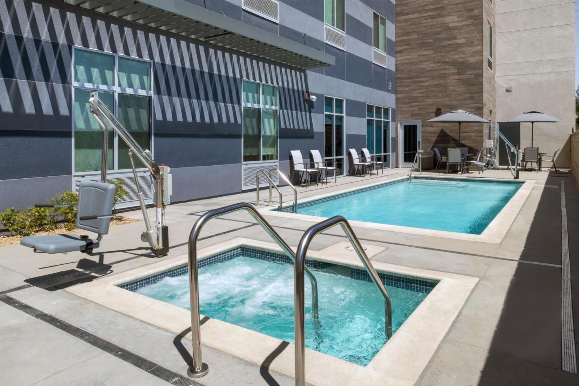 Fairfield By Marriott & Victorville