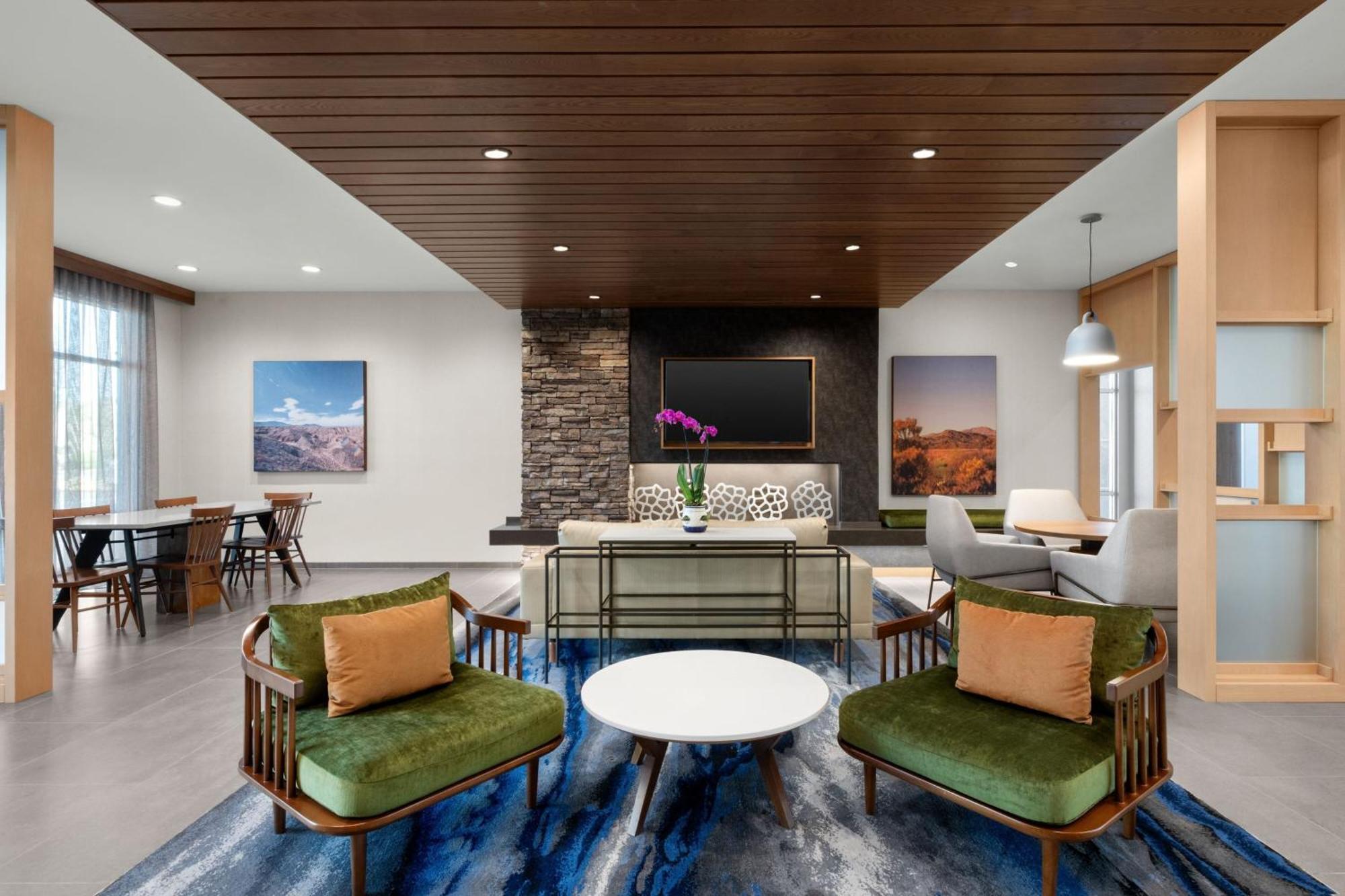 Fairfield By Marriott &